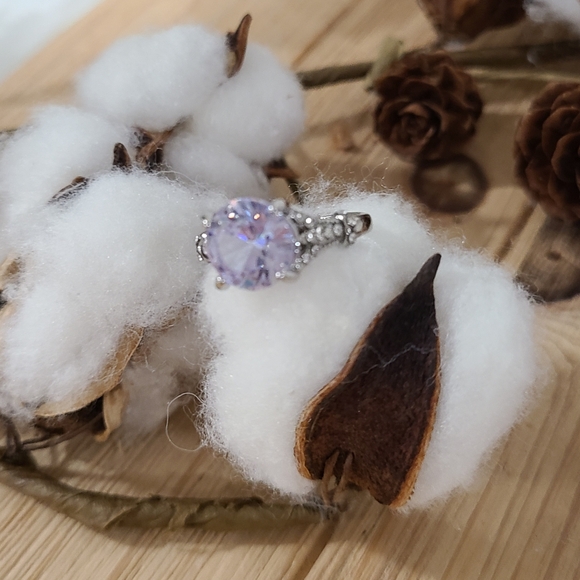 🩶🩶NEW🩶🩶 STUNNING!! Vintage 2.5kt Round CZ Ring in SILVER Plating - Picture 7 of 16